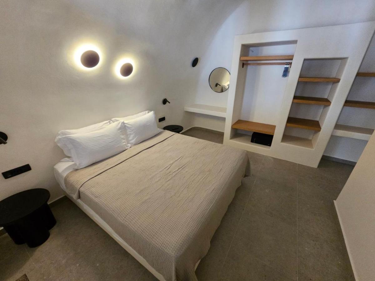 Petroma Cave Suites Vourvoulos ภายนอก รูปภาพ