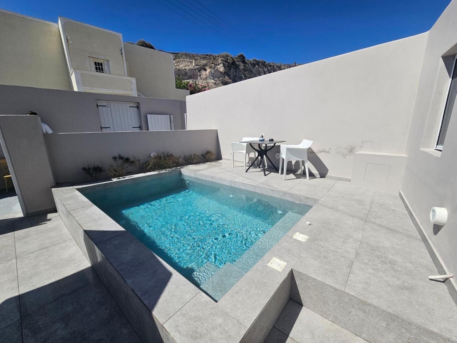 Petroma Cave Suites Vourvoulos ภายนอก รูปภาพ
